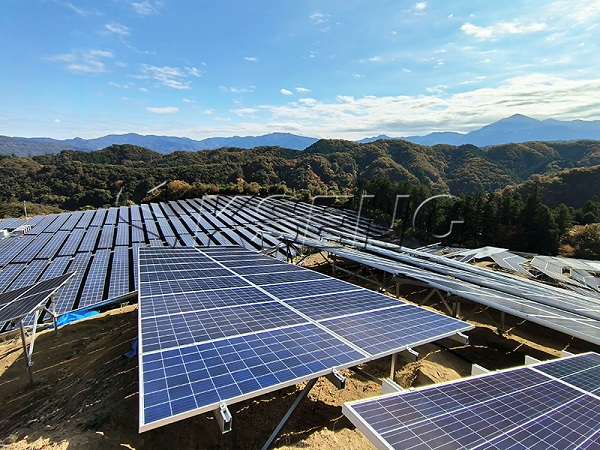 사례 연구: Kseng Solar의 알루미늄 지상 태양광 솔루션을 사용한 일본의 4MW 태양광 발전소